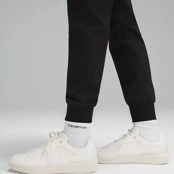 Lululemon Stretch Jogger Full Length size 4 in black - Picture 16 of 16